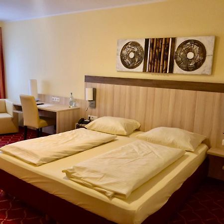 Montana Hotel Köln-Bonn Airport Troisdorf Esterno foto