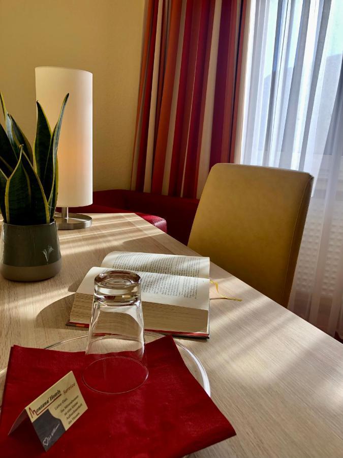 Montana Hotel Köln-Bonn Airport Troisdorf Esterno foto